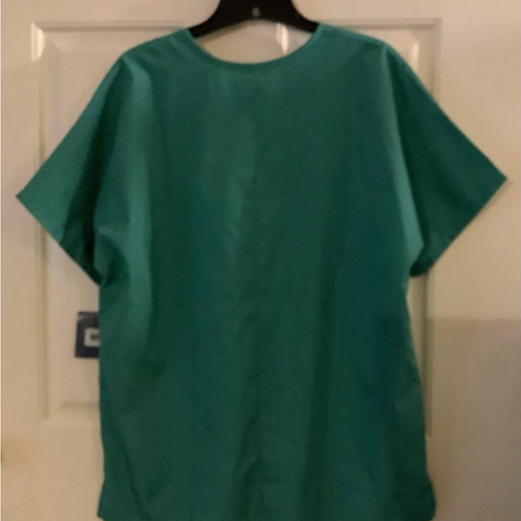 Cherokee scrubs, green, size petite medium - Picture 2 of 9